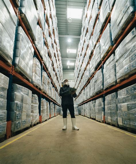 The Ultimate Guide to Warehousing Solutions & Logistics.